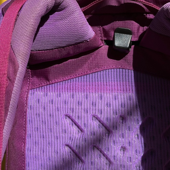 Patagonia W’s Nine Trails Pack - Picture 9 of 9